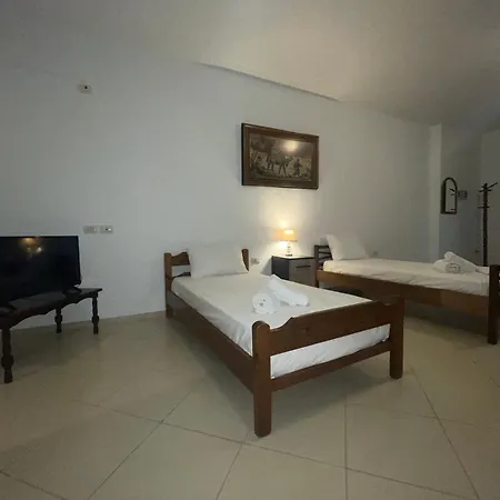 Tatil Evi Miranda's & Saranda
