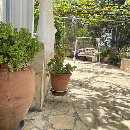 Tatil Evi Miranda's & *