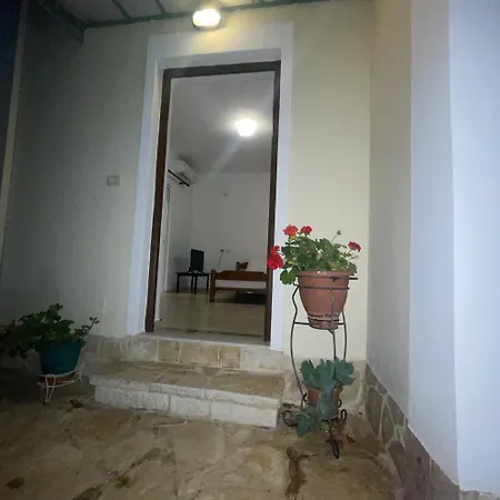 Tatil Evi Miranda's & Saranda